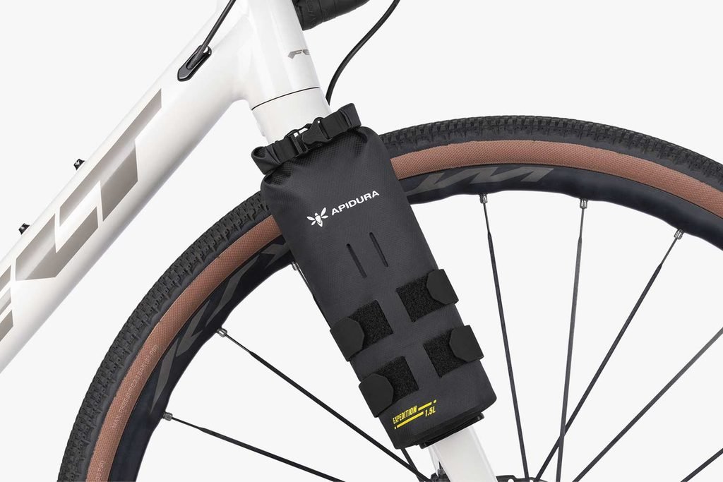 Apidura Expedition Cargo Cage Pack 35 L una alternativa compacta