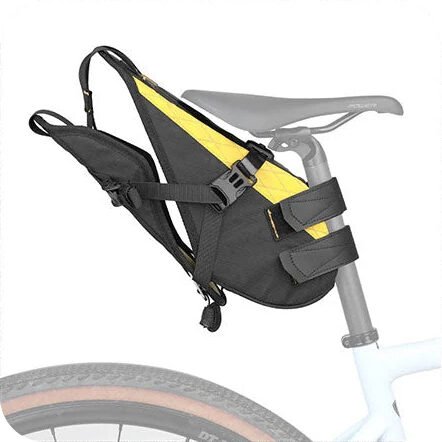 Instalación de la bolsa de sillín Rhinowalk Wilderness con correas en sillín y tija 03
