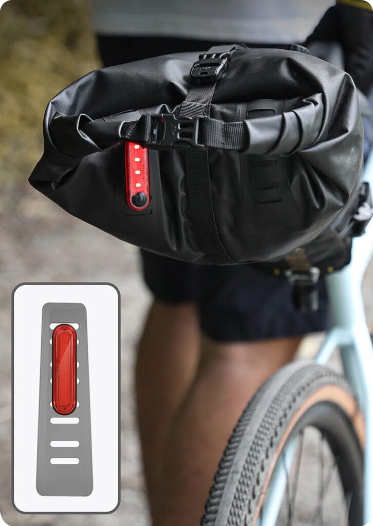 Punto de fijacion para luz trasera de la bolsa de sillin Rhinowalk Wilderness