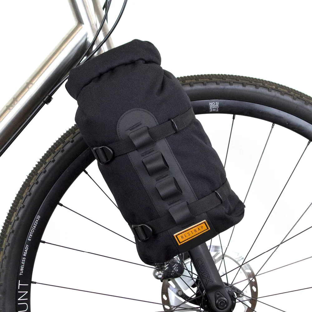 Restrap Fork Bag 5 L capacidad intermedia con fijacion por correas